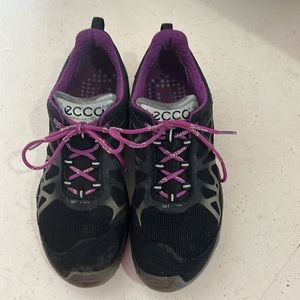 Ecco Performance Trail Biom Black purple laces Trail Running Shoes Womens Size 8